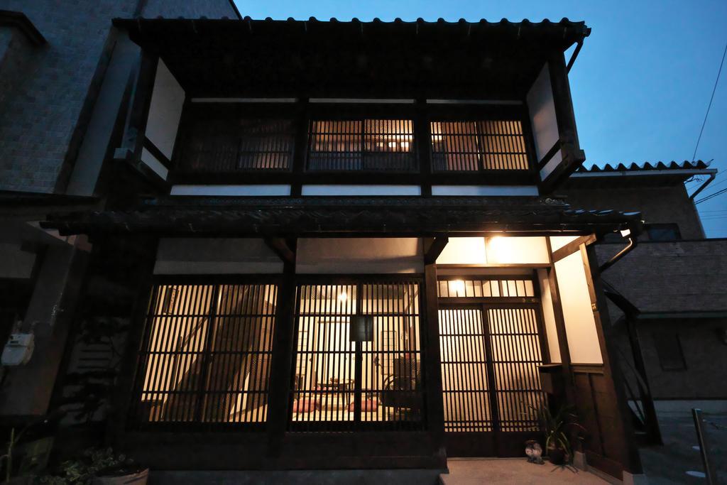 Kanazawa Guest House East Mountain Exterior photo