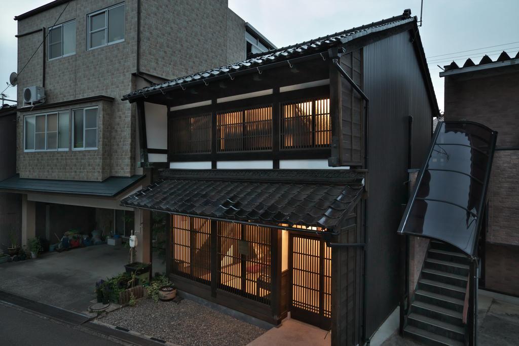 Kanazawa Guest House East Mountain Exterior photo